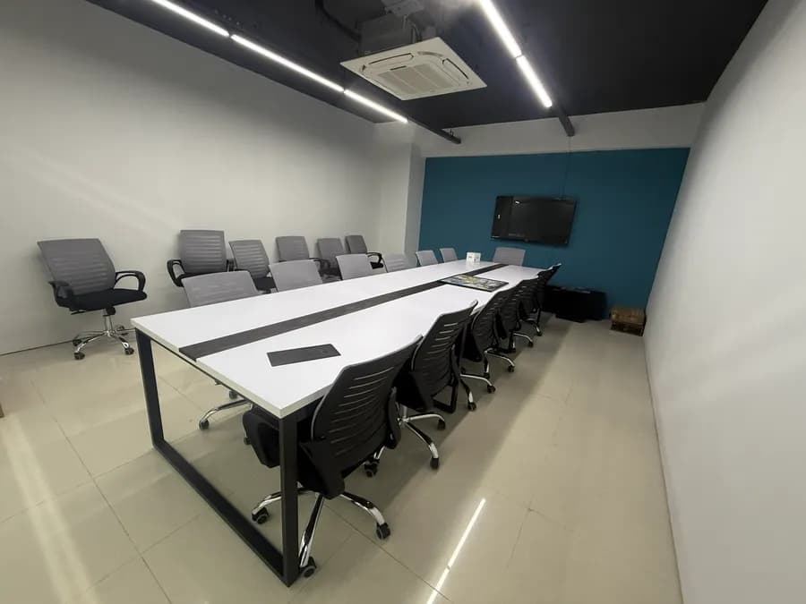 Modern meeting room design in a corporate office